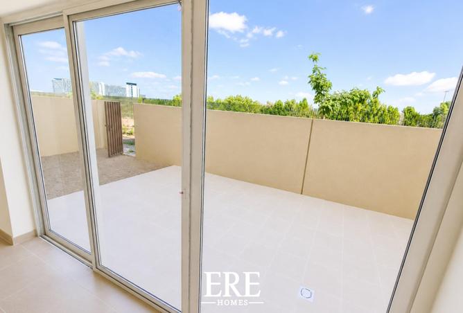 100823947 - Property Image 2