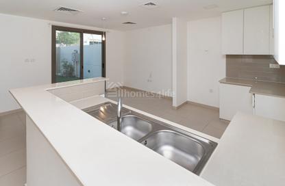 Townhouse - 3 - 4 for sale in Noor Townhouses - Town Square - Dubai