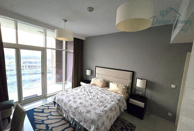 Mid Floor | READY TO MOVE | Open view photo 2