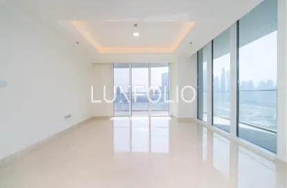 Apartment - 3 Bedrooms - 4 Bathrooms for sale in Palace Beach Residence Tower 2 - Palace Beach Residence - EMAAR Beachfront - Dubai Harbour - Dubai