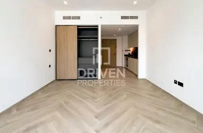 شقة - 1 حمام للايجار في بنينسولا ثري - بنينسولا - الخليج التجاري - دبي