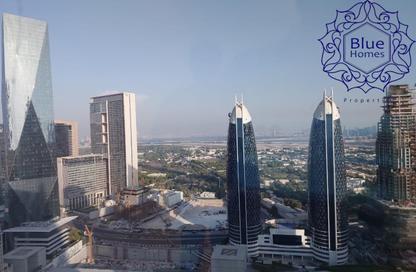 Apartment - 3 Bedrooms - 3 Bathrooms for rent in 21st Century Tower - Sheikh Zayed Road - Dubai