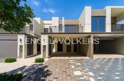 Townhouse - 3 Bedrooms - 4 Bathrooms for rent in Aura Gardens - Tilal Al Ghaf - Dubai