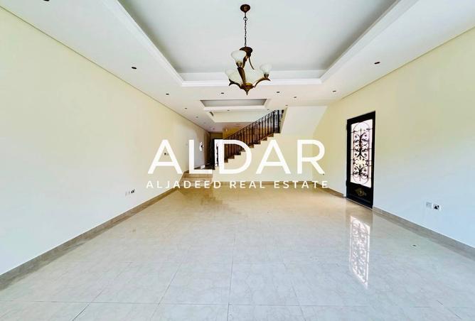 137438364 - Property Image 2