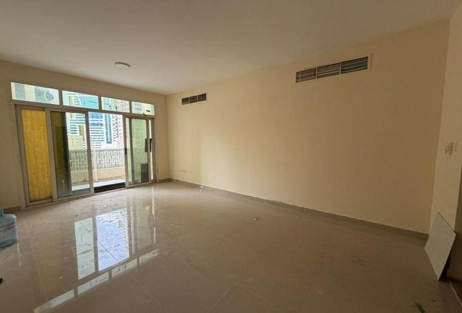 73111355 - Property Image 2