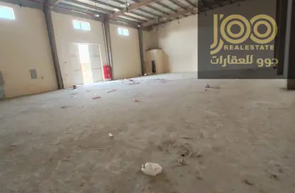 مستودع - استوديو - 1 حمام للايجار في أم الثعوب - أم القيوين