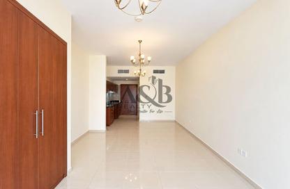 Apartment - Studio - 1 for rent in Skycourts Tower F - Skycourts Towers - Dubai Land Residence Complex - Dubai