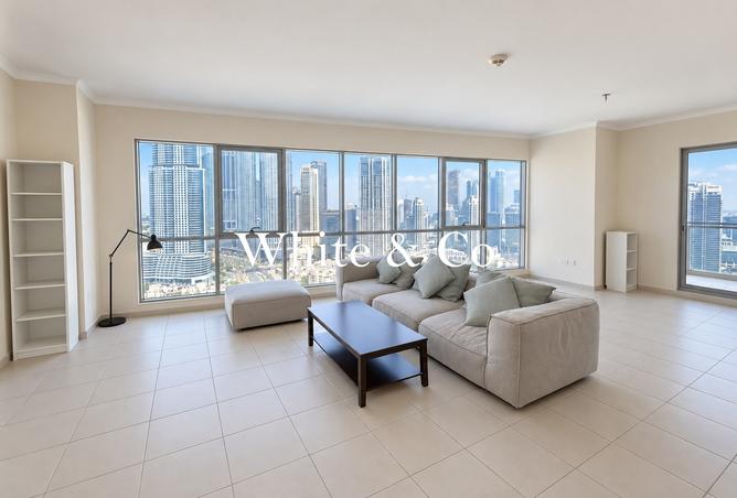 UNFURNISHED | 2 BEDROOM | GREAT BURJ VIEW photo 2