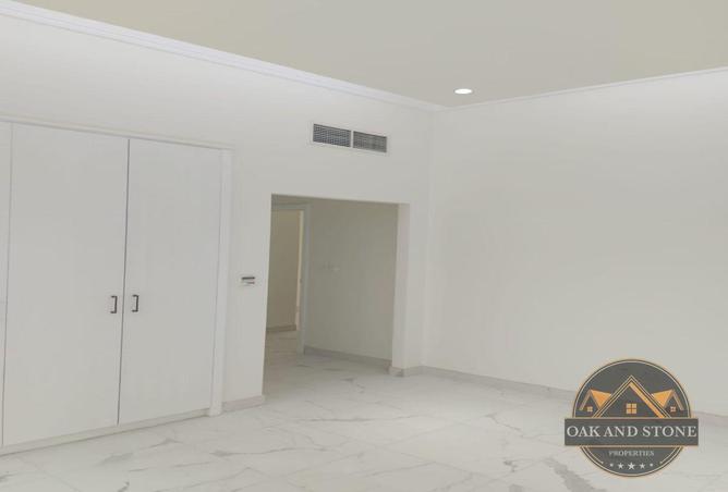 112288924 - Property Image 3