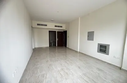 Apartment - 1 Bedroom - 2 Bathrooms for rent in Al Jurf Industrial 3 - Al Jurf Industrial - Ajman