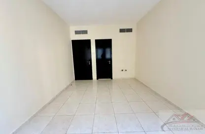 Apartment - 1 Bedroom - 2 Bathrooms for rent in Al Zain Tower - Al Nahda - Sharjah