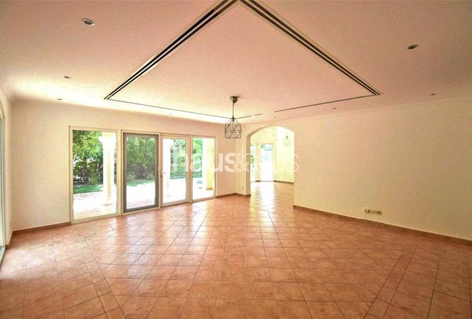 Quiet Location | Close to pool | Vacant Soon — photo 2