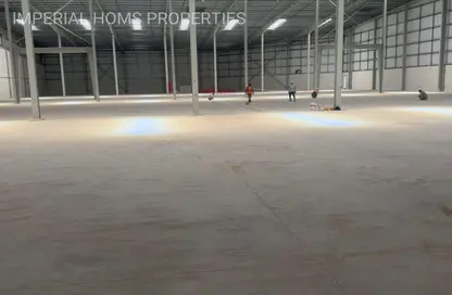 Factory - Studio - 2 Bathrooms for rent in Umm Al Thuoob - Umm Al Quwain