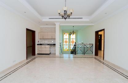 Villa - 5 Bedrooms - 6 Bathrooms for rent in The Centro - The Villa - Dubai
