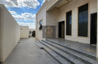 Villa - 2 Bedrooms - 3 Bathrooms for rent in Zayed City (Khalifa City C) - Khalifa City - Abu Dhabi