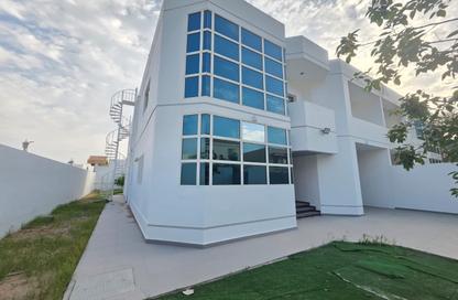 Villa - 4 - 6 for rent in Al Azra - Sharjah