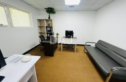 Office Space - Studio - 1 Bathroom for rent in Al Rostamani Building - Port Saeed - Deira - Dubai