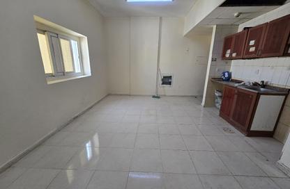 Whole Building - 7+ - 7+ for rent in Fire Station Road - Muwaileh - Sharjah