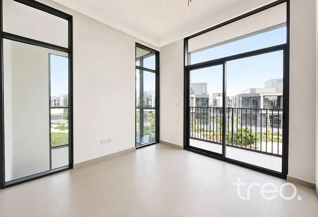 Move-In Ready | 4 Bed G+1 | Large Plot photo 10