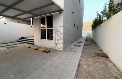 Villa - 3 Bedrooms - 5 Bathrooms for rent in Al Ghafia - Al Riqqa - Sharjah