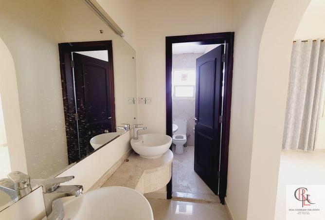 71145599 - Property Image 3