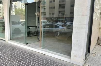 Shop - Studio - 1 Bathroom for rent in Dar Al Majaz - Jamal Abdul Nasser Street - Al Majaz - Sharjah