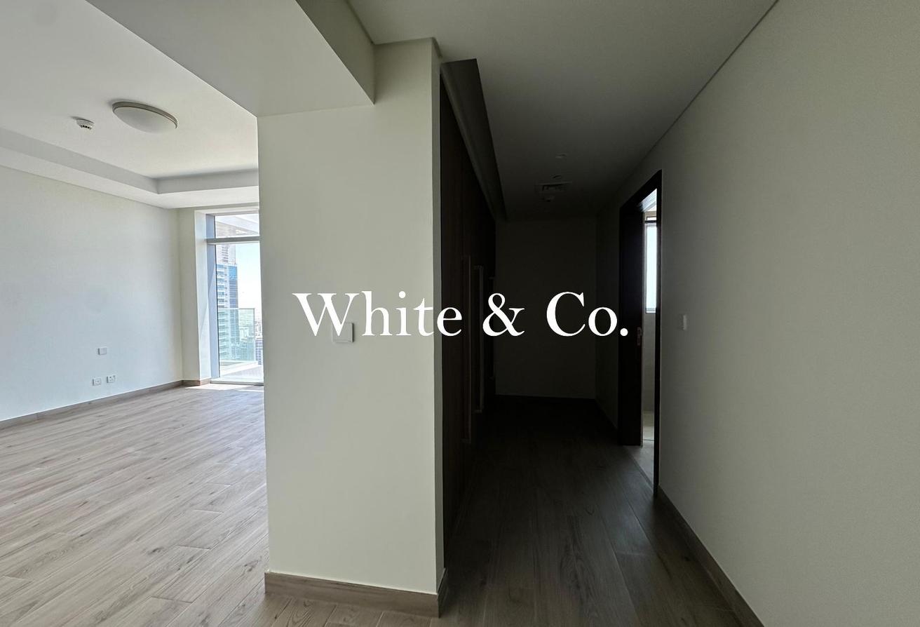 Panoramic Views | 4 Bedroom | Vacant Now photo 12