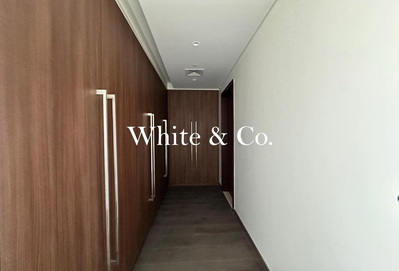 Panoramic Views | 4 Bedroom | Vacant Now photo 15
