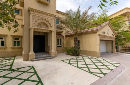 Villa - 4 Bedrooms - 6 Bathrooms for rent in Entertainment Foyer - Mediterranean Clusters - Jumeirah Islands - Dubai