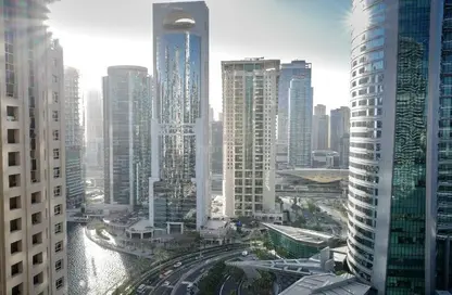 Apartment - 1 Bedroom - 2 Bathrooms for rent in Bonnington Tower - JLT Cluster J - Jumeirah Lake Towers - Dubai