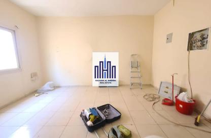 Apartment - Studio - 1 Bathroom for rent in Fire Station Road - Muwaileh - Sharjah