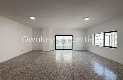 Apartment - 1 Bathroom for rent in Maples 2 - Al Raffa - Bur Dubai - Dubai