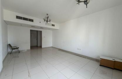Apartment - 3 Bedrooms - 4 Bathrooms for rent in Al Khan Corniche - Al Khan - Sharjah