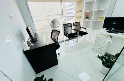 Office Space - Studio - 1 Bathroom for rent in Reem Residency - Al Karama - Dubai