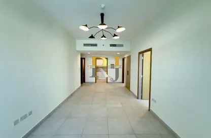 Apartment - 2 Bedrooms - 3 Bathrooms for rent in Al Nasr Central Building - Oud Metha - Bur Dubai - Dubai