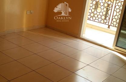 Apartment - Studio - 1 Bathroom for rent in Building IC1-EMR-05 - Emirates Cluster - International City - Dubai