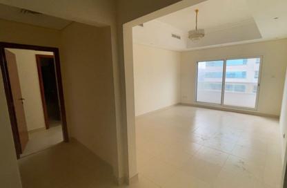 Apartment - 1 Bedroom - 2 Bathrooms for sale in Al Khan Corniche - Al Khan - Sharjah
