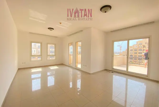 136122196 - Property Image 3