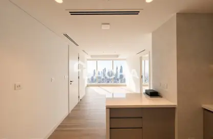 Apartment - 1 Bedroom - 2 Bathrooms for rent in Uptown Tower - Uptown Dubai - Jumeirah Lake Towers - Dubai Apartment - 1 Bedroom - 2 Bathrooms for rent in Uptown Tower - Uptown Dubai - Jumeirah Lake Towers - Dubai