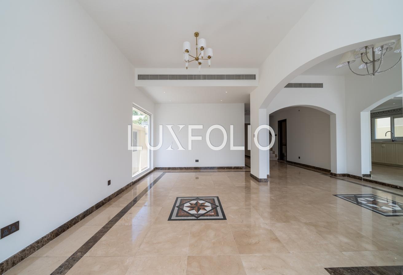Remodelled Type 7 | Lake view | Outdoor maids photo 4
