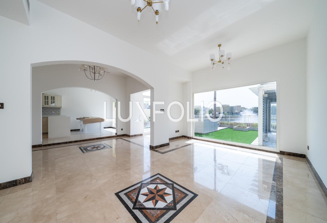 Remodelled Type 7 | Lake view | Outdoor maids photo 6
