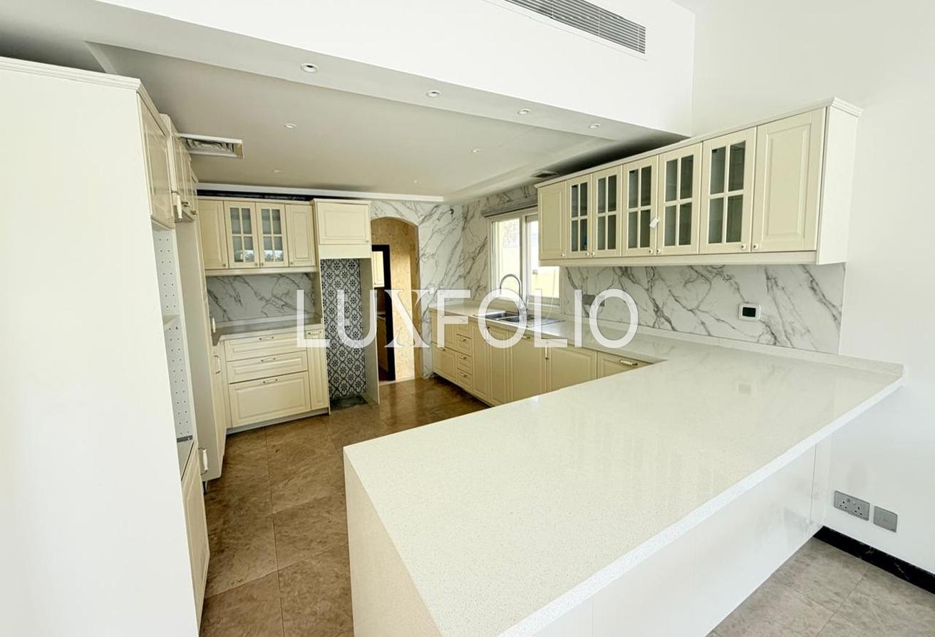 Remodelled Type 7 | Lake view | Outdoor maids photo 11