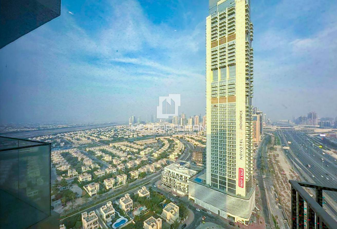 Fully Furnished | Bright Space | Great Price photo 3