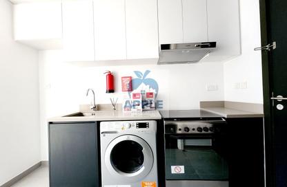 Apartment - Studio - 1 Bathroom for rent in The Link - East Village - Aljada - Sharjah