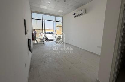 Warehouse - Studio for rent in Al Sajaa Industrial - Al Sajaa - Sharjah