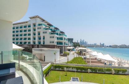 Apartment - 2 Bedrooms - 3 Bathrooms for rent in Royal Bay - Palm Jumeirah - Dubai