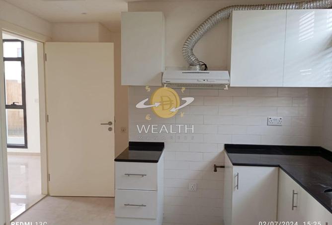 111413008 - Property Image 2