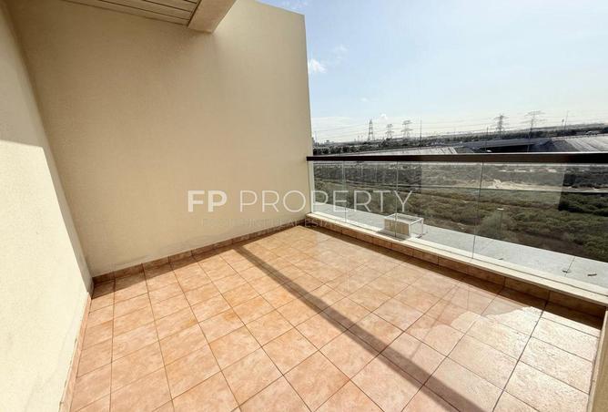 94024018 - Property Image 2