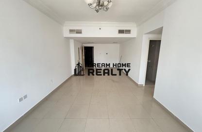 Apartment - 2 Bedrooms - 2 Bathrooms for rent in Al Bandary Twin Towers - Al Khan - Sharjah