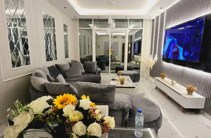 Apartment - 3 Bedrooms - 4 Bathrooms for sale in Oasis Tower - Al Rashidiya 1 - Al Rashidiya - Ajman